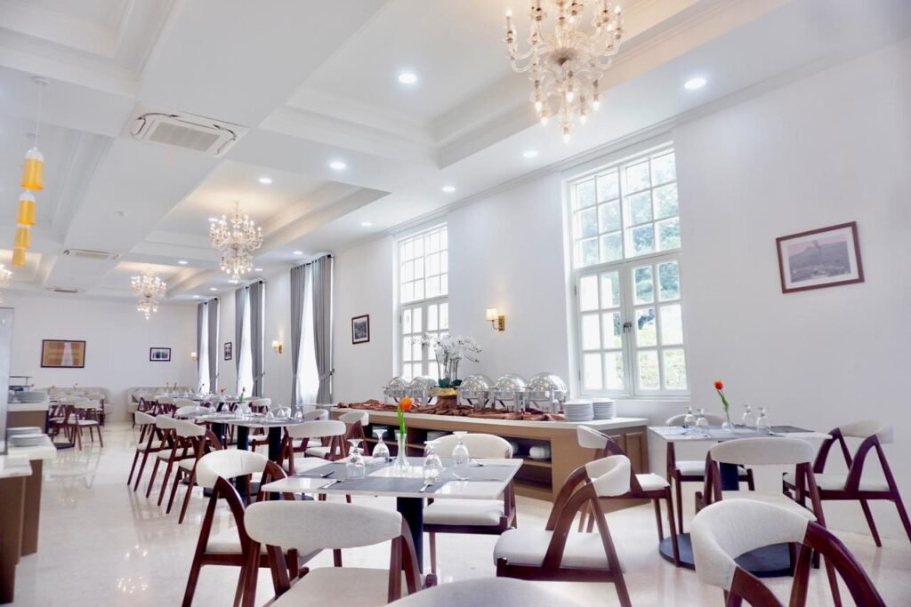 De Ombilin Restaurant Angle 3